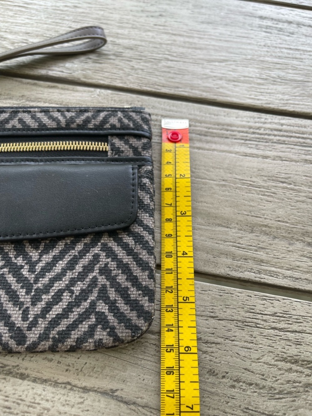 Spartina 449 Maritime Ava Black and Gray Chevron Phone Wristlet - Picture 9 of 9